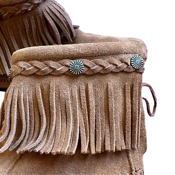 Minnetonka Brown Fringe Anywhere Ankle Boots. Size 6.5 - Picture 5 of 5